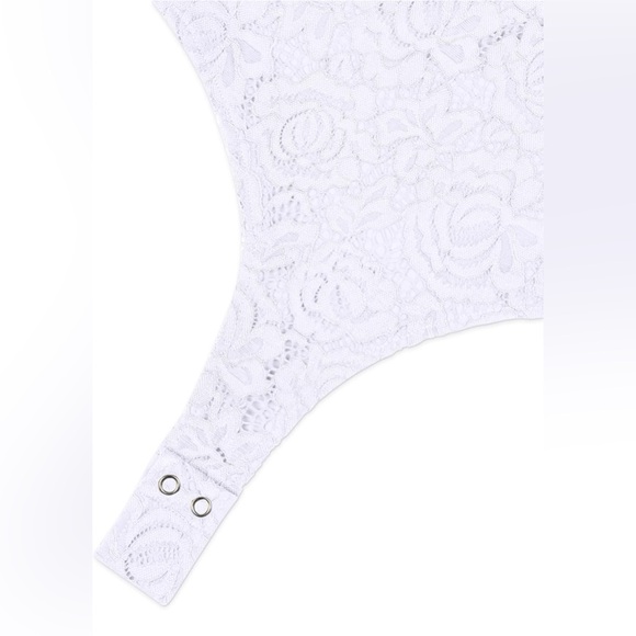 NWT Women’s bodysuit, crew neck lace, small - Picture 3 of 9